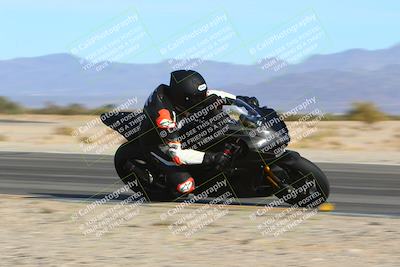 media/Jan-13-2024-SoCal Trackdays (Sat) [[9c032fe5aa]]/Turn 14 Inside (150pm)/